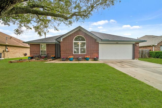 3405 Blue Wing Drive Dickinson, TX House Sold - Photo 1 of 1. Opens carousel modal