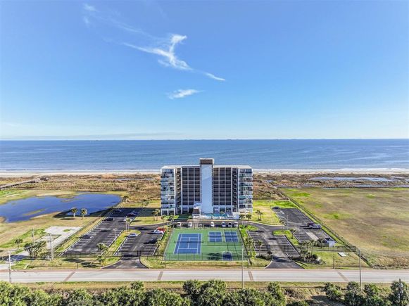 415 E Beach Drive Unit 106