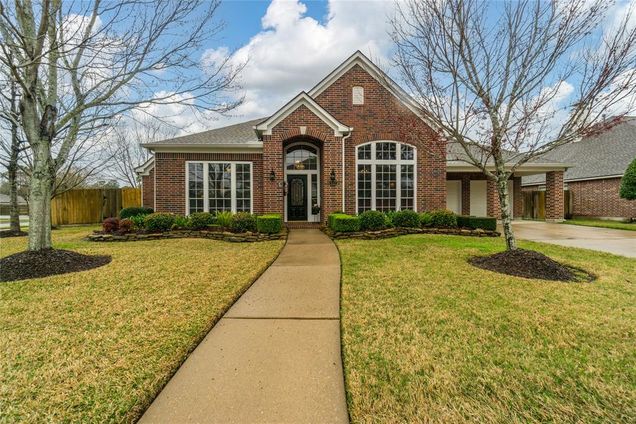 817 Mockingbird Lane Friendswood, TX House Sold - Photo 1 of 1. Opens carousel modal