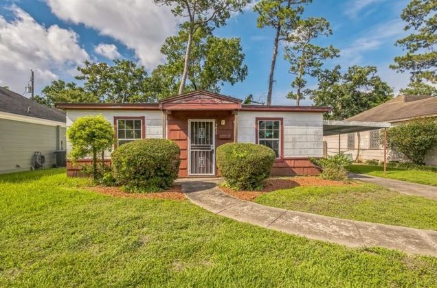 3826 Blodgett Street Houston, TX House Active - Photo 1 of 6. Opens carousel modal