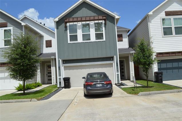 5206 Pinemont Creek Lane Houston, TX House Active - Photo 1 of 17. Opens carousel modal