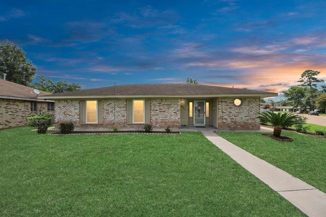 631 Soft Shadows Lane