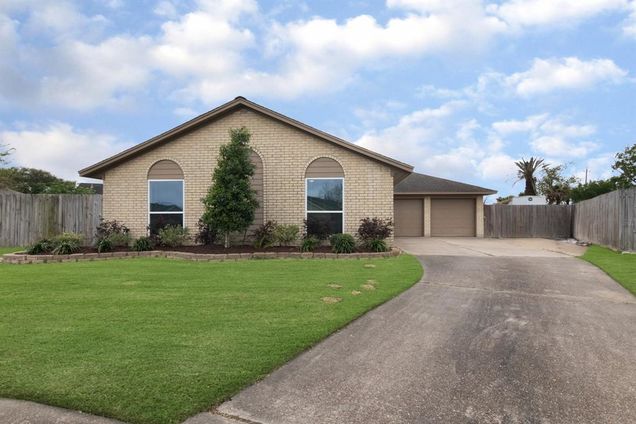 4606 Southampton Court Pasadena, TX House Sold - Photo 1 of 1. Opens carousel modal