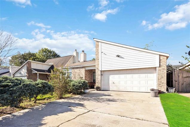 530 Shady Dale Drive Stafford, TX House Sold - Photo 1 of 1. Opens carousel modal