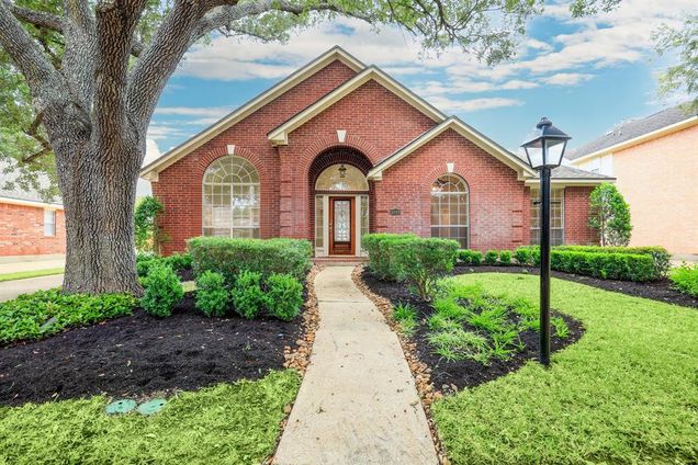 2719 Kellyway Lane Missouri City, TX House Sold - Photo 1 of 1. Opens carousel modal