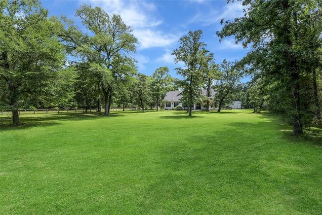 30311 N Holly Oaks Circle Magnolia, TX House Active - Photo 1 of 31. Opens carousel modal