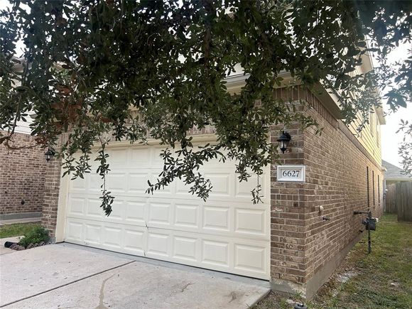6627 Sharpstone Creek Lane