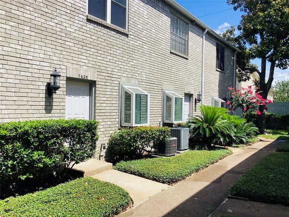 7625 Cambridge Street Houston, TX Townhouse Sold - Photo 1 of 1. Opens carousel modal
