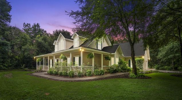 107 Central Trace Drive