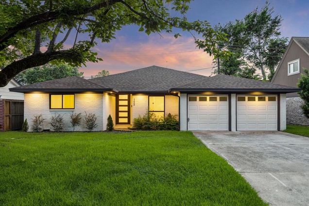 1423 Mapleton Drive