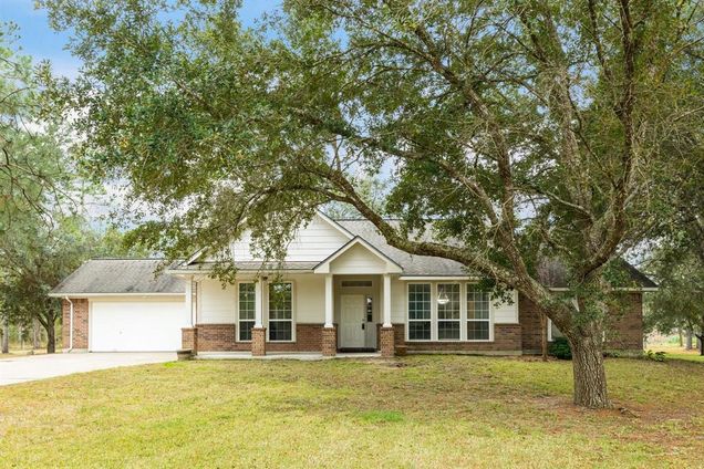 8406 County Road 466 Liverpool, TX House Active - Photo 1 of 18. Opens carousel modal