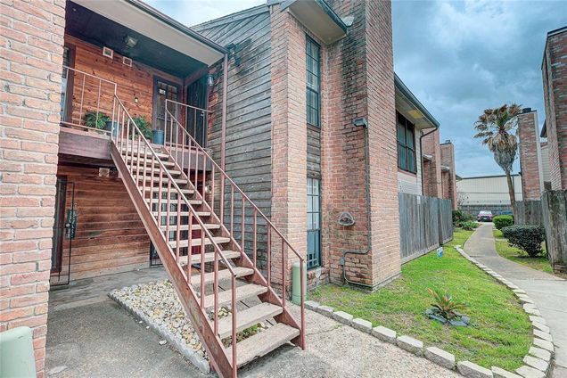 10912 Gulf Freeway Unit 18 Houston, TX Townhouse Sold - Photo 1 of 1. Opens carousel modal