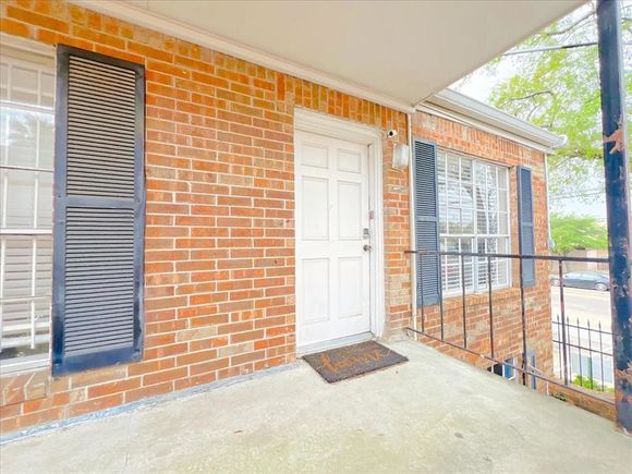 6305 Westward Street Unit 106 Houston, TX Townhouse Active - Photo 1 of 29. Opens carousel modal