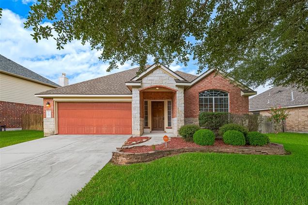 21421 Quail Point Lane Porter, TX House Active - Photo 1 of 45. Opens carousel modal