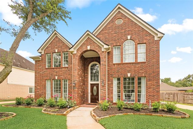1706 Brightlake Way