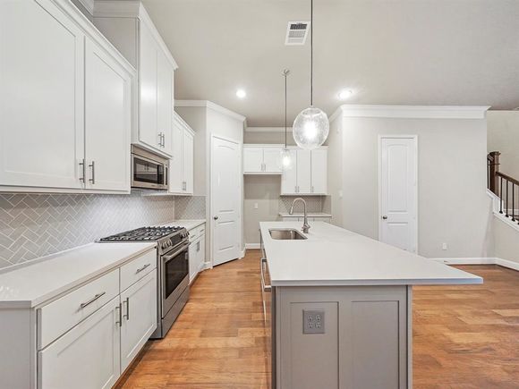 1121 Lawrence Street Houston, TX House Sold - Photo 1 of 1. Opens carousel modal