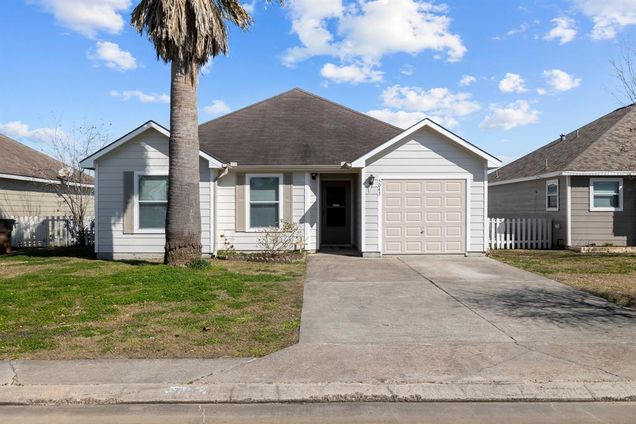 5043 Hauna Lane Dickinson, TX House Sold - Photo 1 of 1. Opens carousel modal
