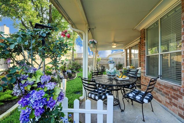 4714 Schiller Park Lane Sugar Land, TX House Active - Photo 1 of 27. Opens carousel modal