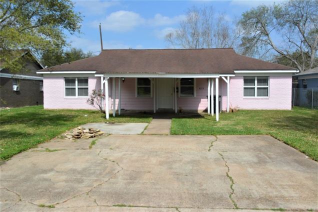 4215 Dawson Lane Houston, TX House Sold - Photo 1 of 1. Opens carousel modal