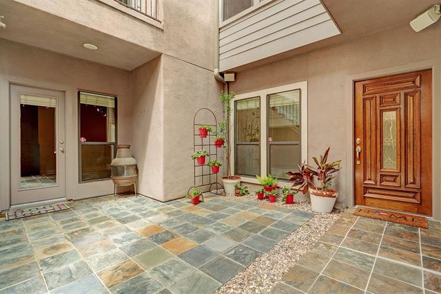 5212 Floyd Street Unit B Houston, TX Townhouse Sold - Photo 1 of 1. Opens carousel modal