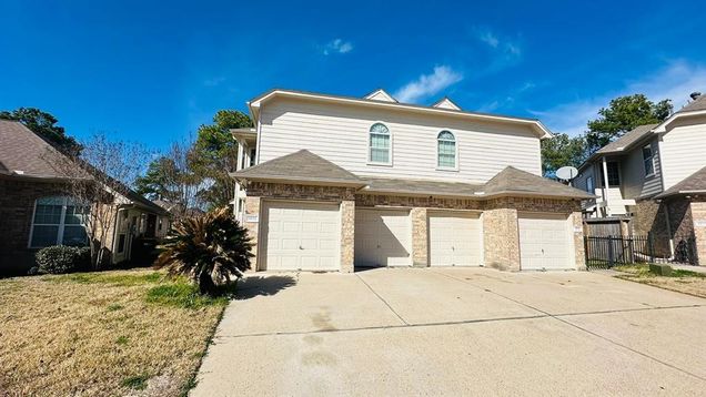 1813 Arbor Glen