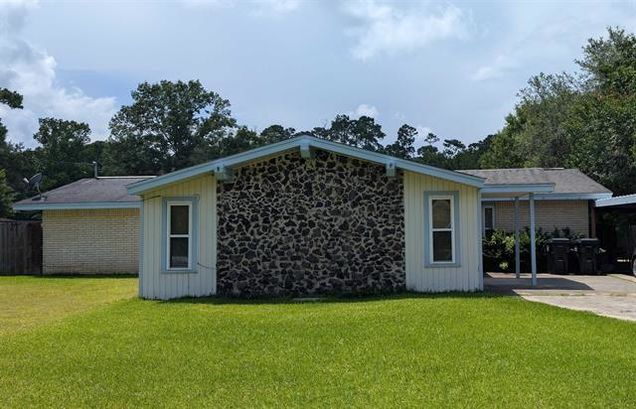 220 Nagel Street Vidor, TX House Active - Photo 1 of 6. Opens carousel modal