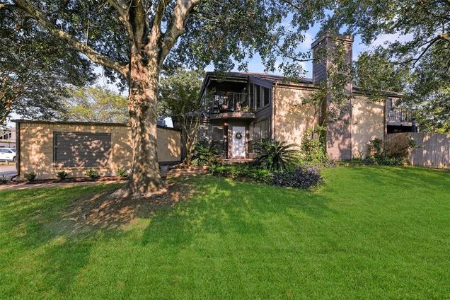 18167 Bal Harbour Drive Houston, TX Townhouse Sold - Photo 1 of 1. Opens carousel modal