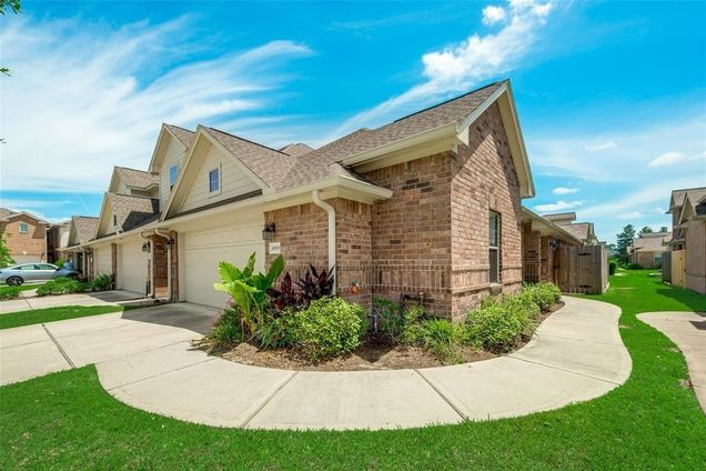 10515 Willow Park Green Houston, TX Townhouse Sold - Photo 1 of 1. Opens carousel modal