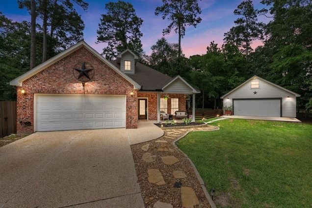 2838 Sunburst Lane