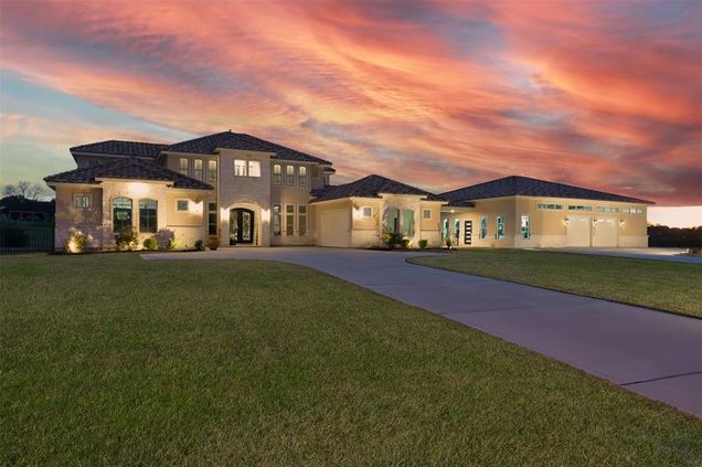 11683 Renaissance Drive