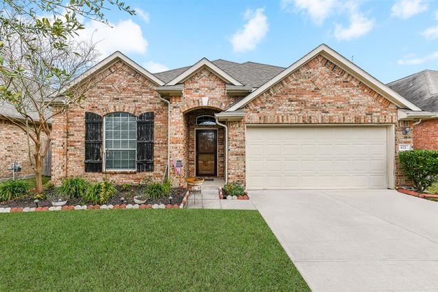 621 E Wellglen Lane La Marque, TX House Sold - Photo 1 of 1. Opens carousel modal
