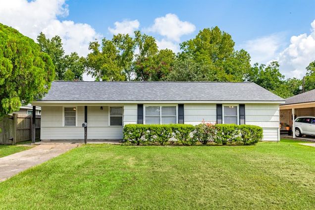 1118 Woodbine Drive