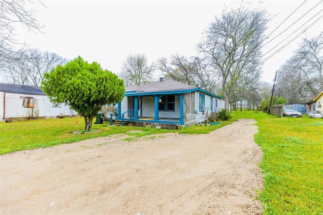 2846 1/2 5th Street Stafford, TX House Sold - Photo 1 of 1. Opens carousel modal