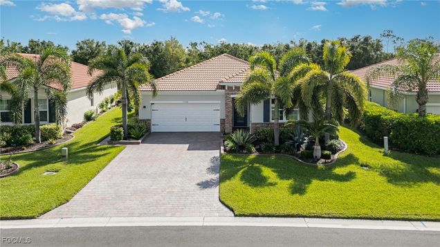 15140 Yellow Wood Drive Alva, FL House Active - Photo 1 of 50. Opens carousel modal