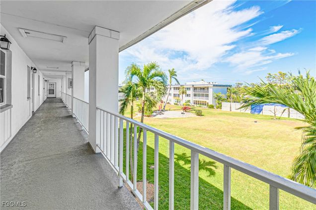 1724 Pine Valley Drive Unit 318