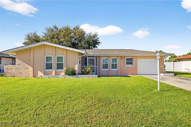 1216 SE 27th Street Cape Coral, FL House Active - Photo 1 of 37. Opens carousel modal