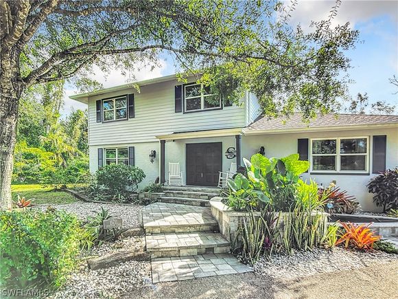 15711 Anderson Lane Fort Myers, FL House Active - Photo 1 of 50. Opens carousel modal