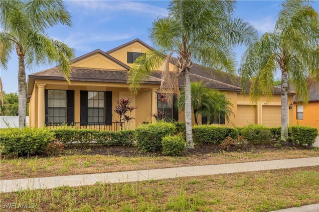 4014 Sunburst View Circle Kissimmee, FL House Pending - Photo 1 of 31. Opens carousel modal