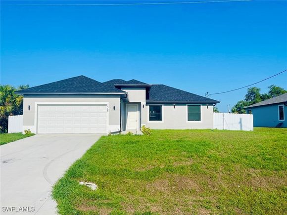 1069 N Hilton Circle