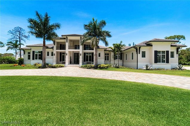 493 Myrtle Road Naples, FL House Active - Photo 1 of 47. Opens carousel modal