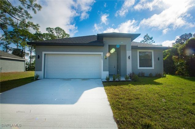 1087 Rugby Lane