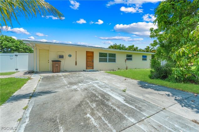 127 Schneider Drive Fort Myers, FL House Active - Photo 1 of 25. Opens carousel modal