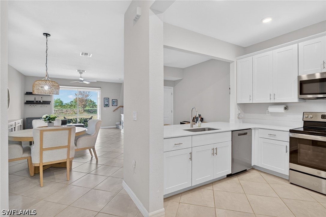 2821 Citrus St, Naples, FL 34120 | MLS# 226031973