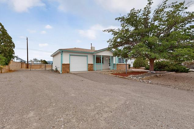 Per Rio Ranchero 938 Sunflower Dr SW, Rio Rancho, NM 87124 | MLS# 1113024