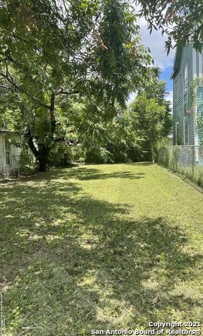 319 LAVACA ST
