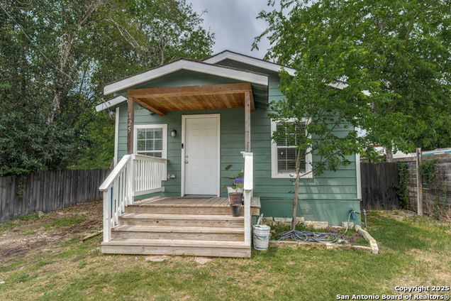 125 Magendie St