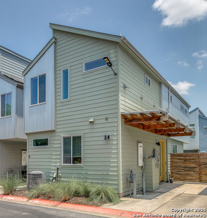 330 Clay St Unit 4 San Antonio, TX Condo Active - Photo 1 of 25. Opens carousel modal