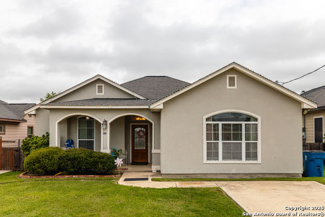 1026 Ave H