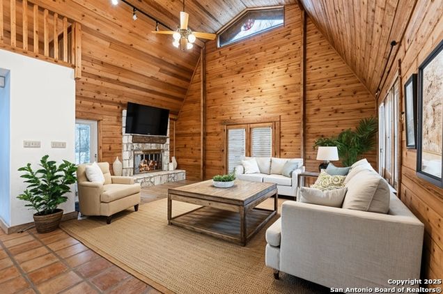 190 Oak View New Braunfels, TX House Active - Photo 1 of 31. Opens carousel modal