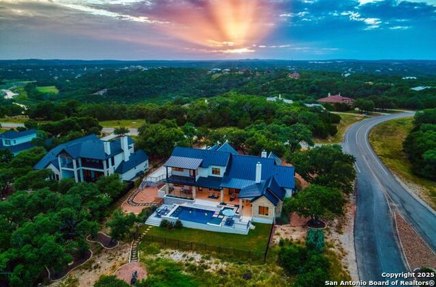 207 River Bend